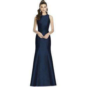 Navy blue gown, gorgeous NWT